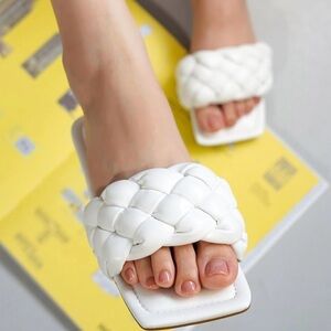 Cape Robbin Vagabond Braided Mule Sandals – Women’s Size 9 White Square Toe Slip